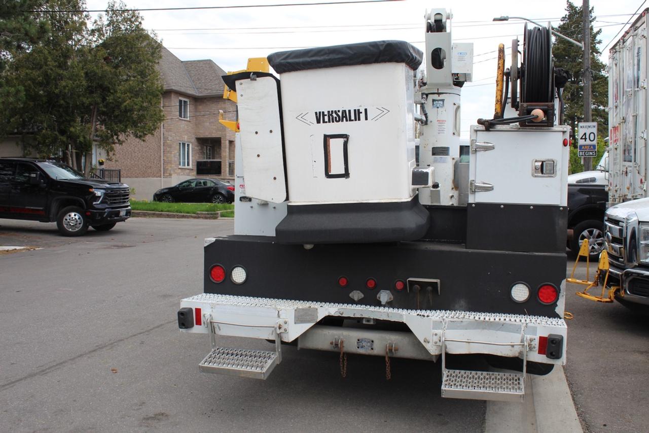 2014 RAM 5500 Service Bucket Truck Versalift Diesel Photo4