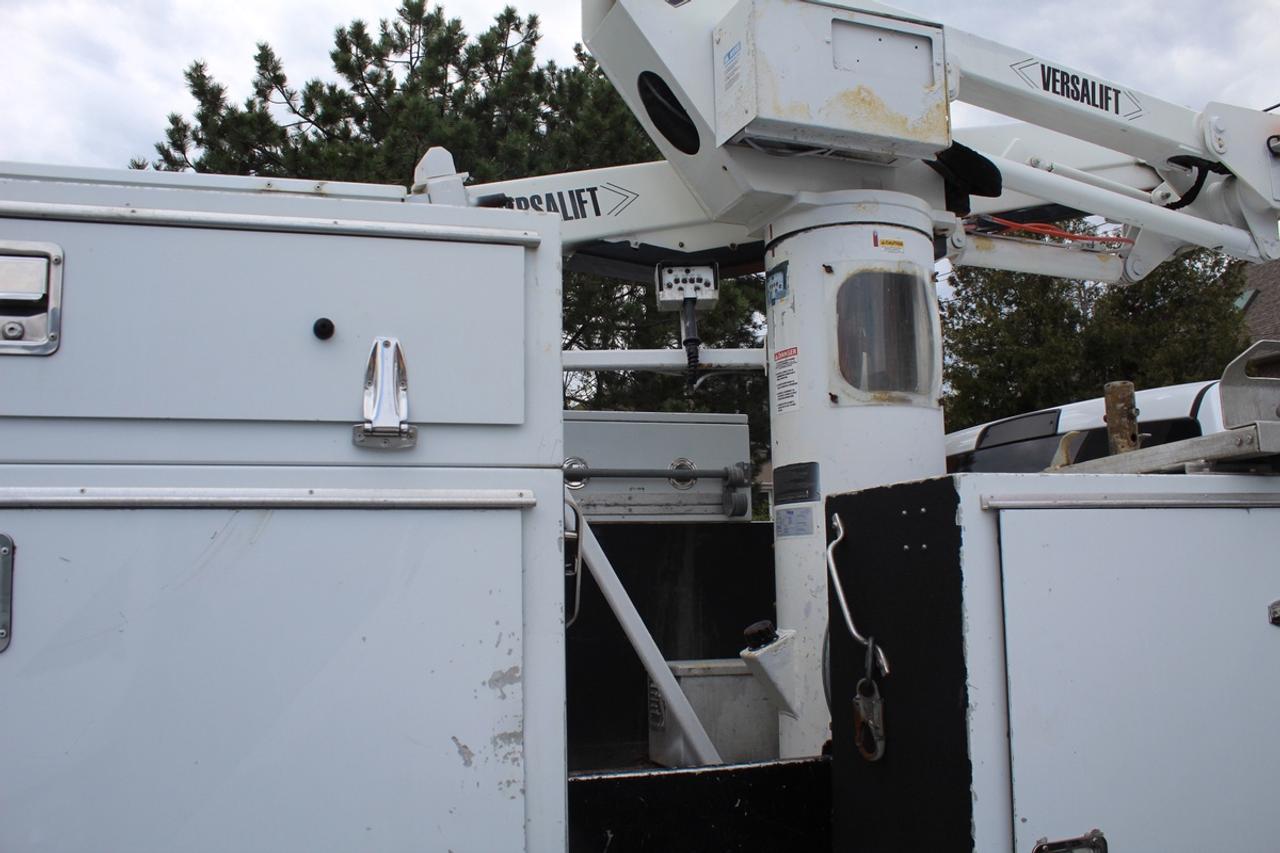 2014 RAM 5500 Service Bucket Truck Versalift Diesel Photo