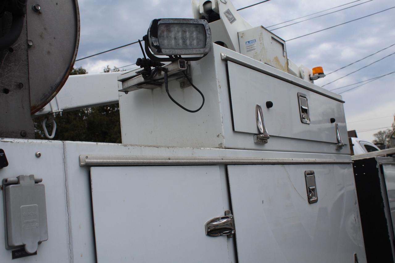 2014 RAM 5500 Service Bucket Truck Versalift Diesel Photo
