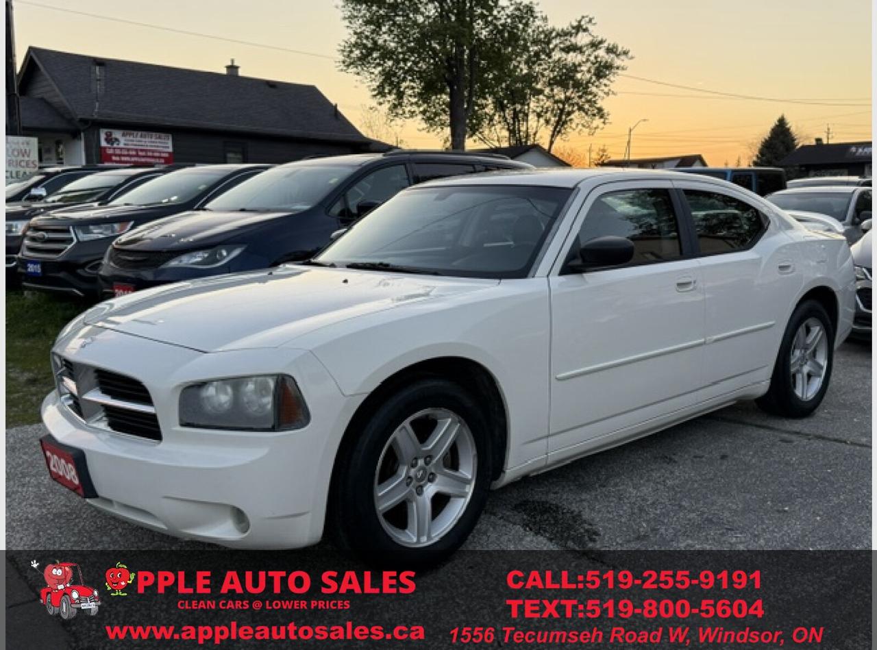 2008 Dodge Charger SXT Photo