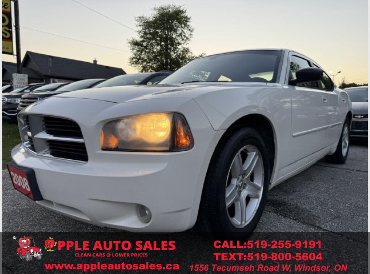 2008 Dodge Charger SXT Photo