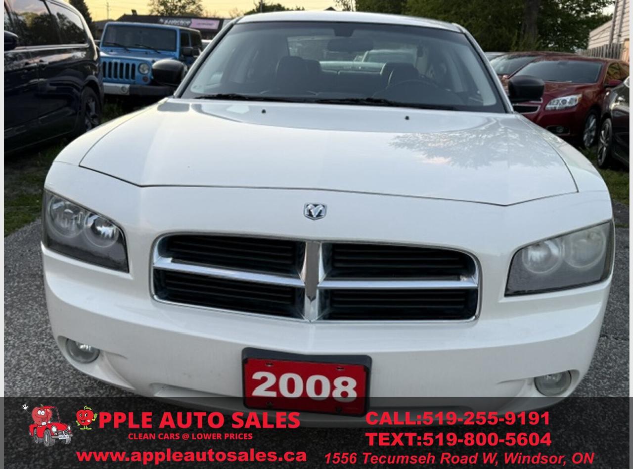 2008 Dodge Charger SXT Photo