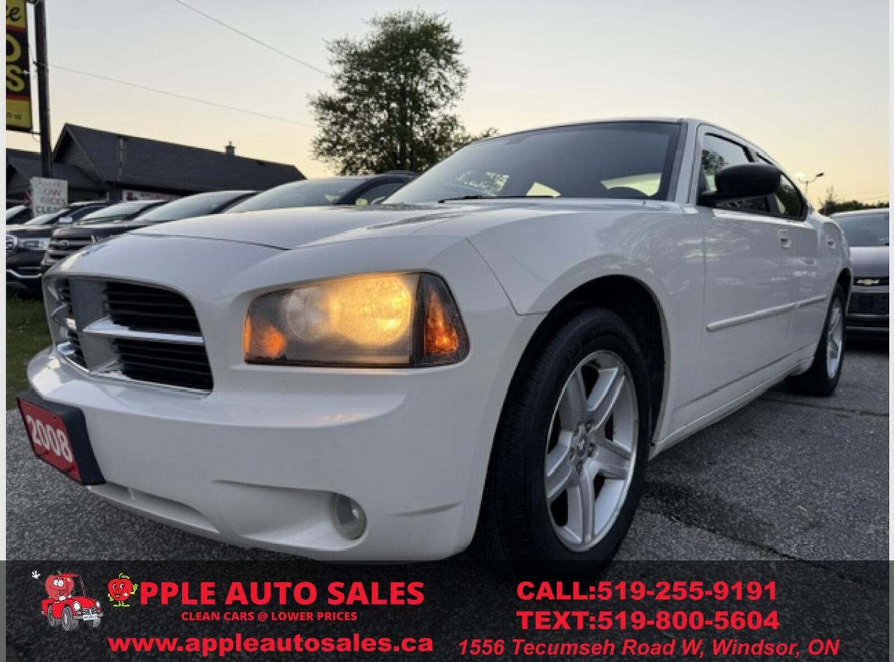 2008 Dodge Charger SXT Photo
