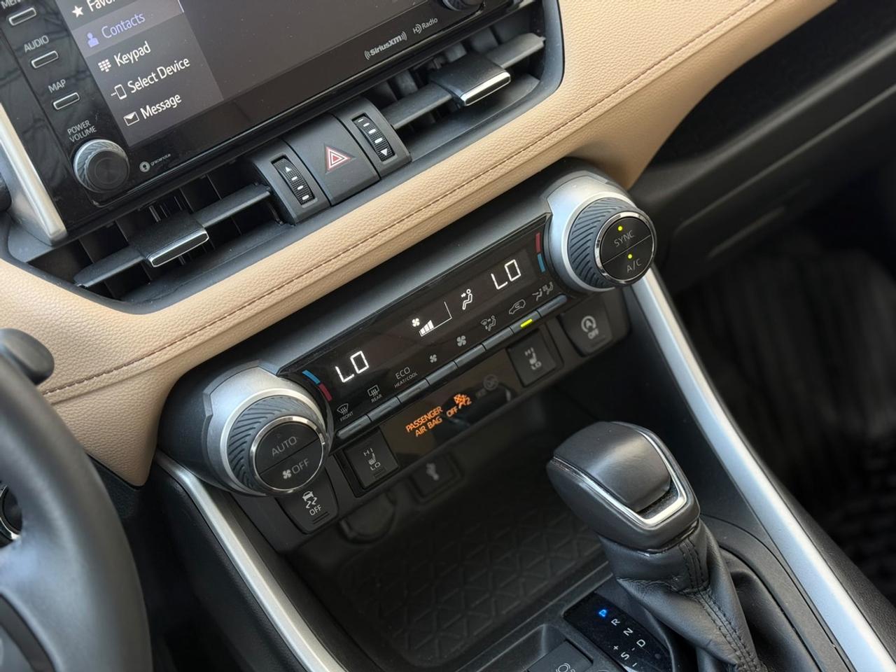 2021 Toyota RAV4 XLE Premium Photo