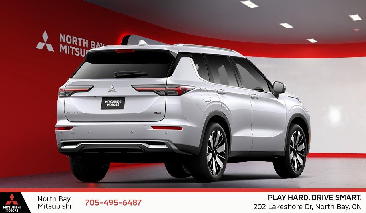 2026 Mitsubishi Outlander SEL S-AWC Photo2