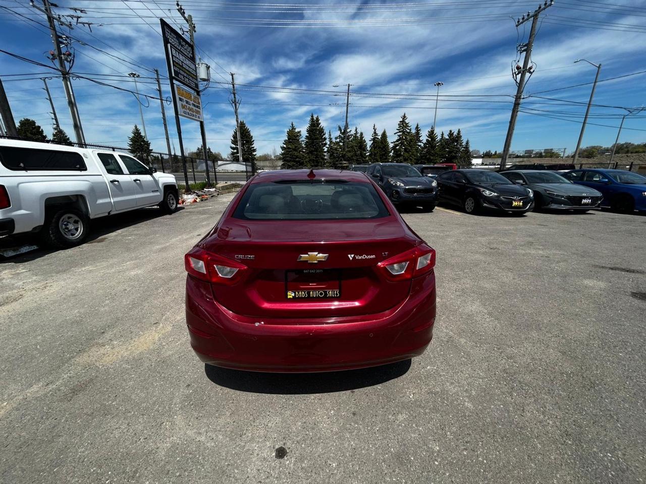 2017 Chevrolet Cruze LT Photo