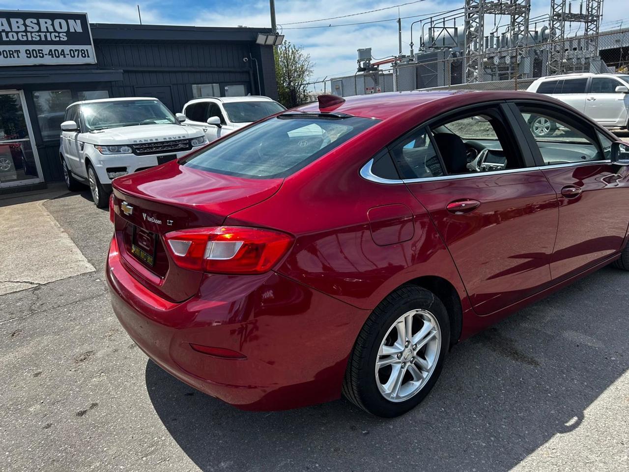 2017 Chevrolet Cruze LT Photo