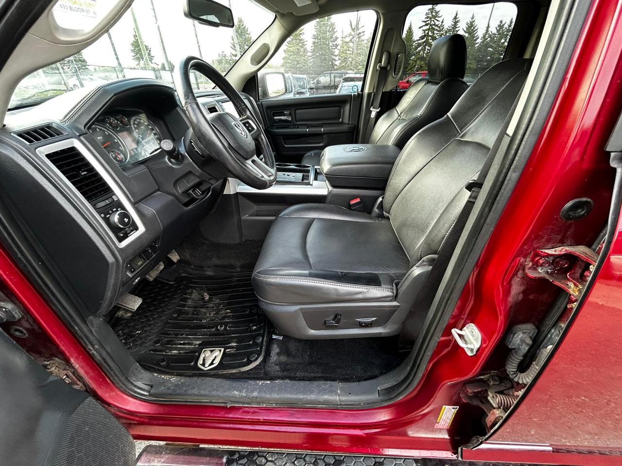 2011 RAM 1500 Laramie Photo