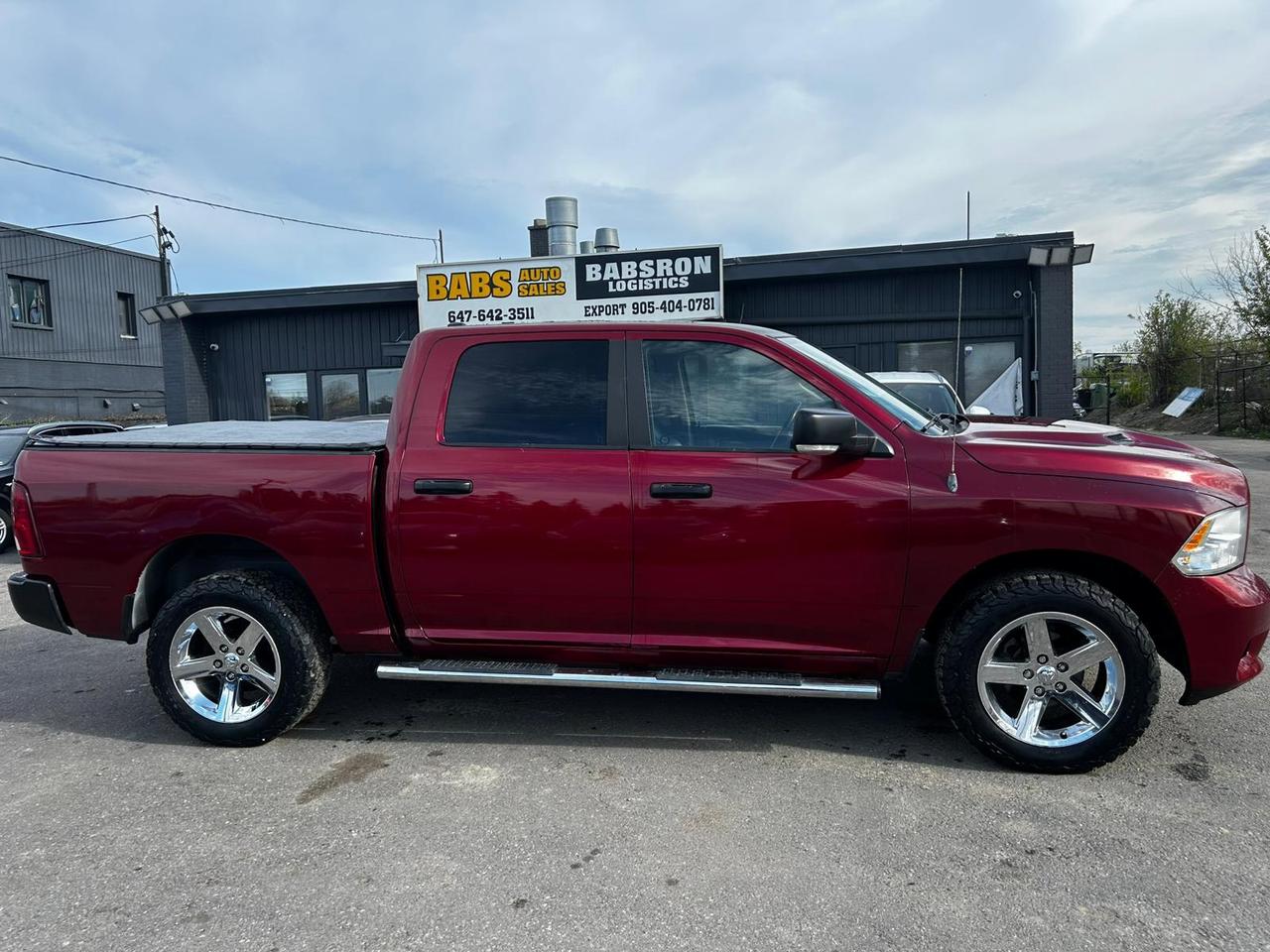2011 RAM 1500 Laramie Photo