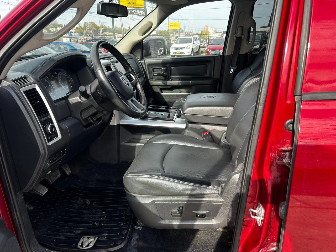 2011 RAM 1500 Laramie Photo