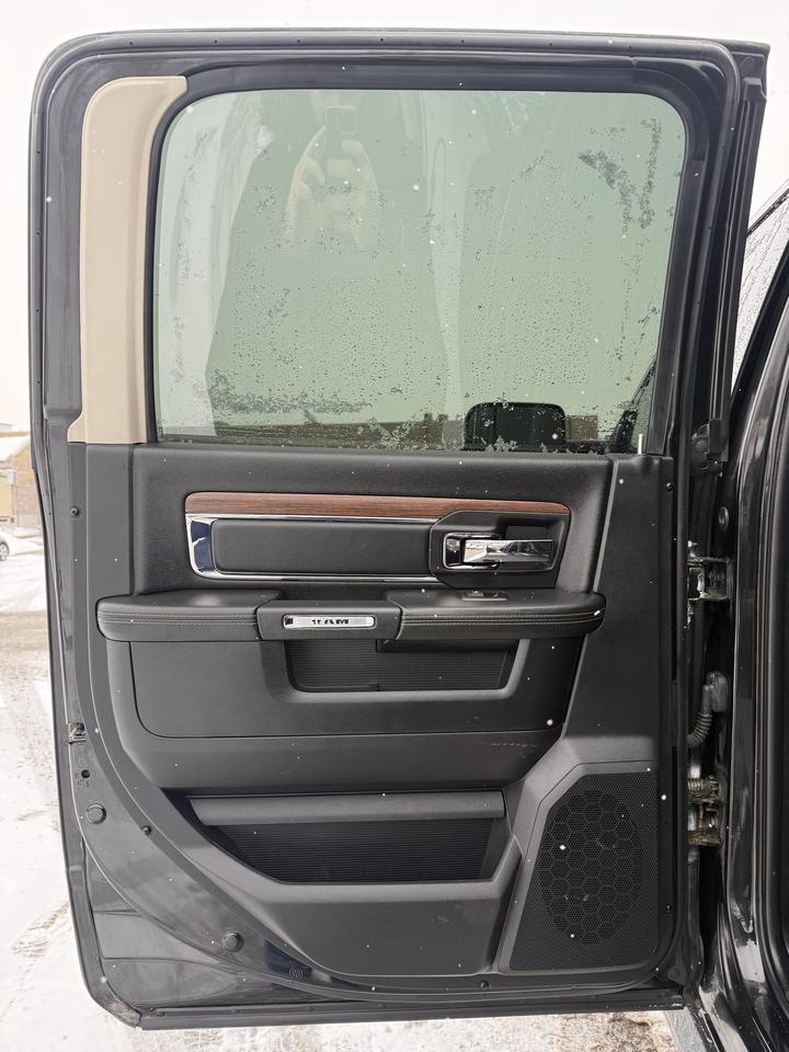 2016 RAM 3500 Laramie Photo