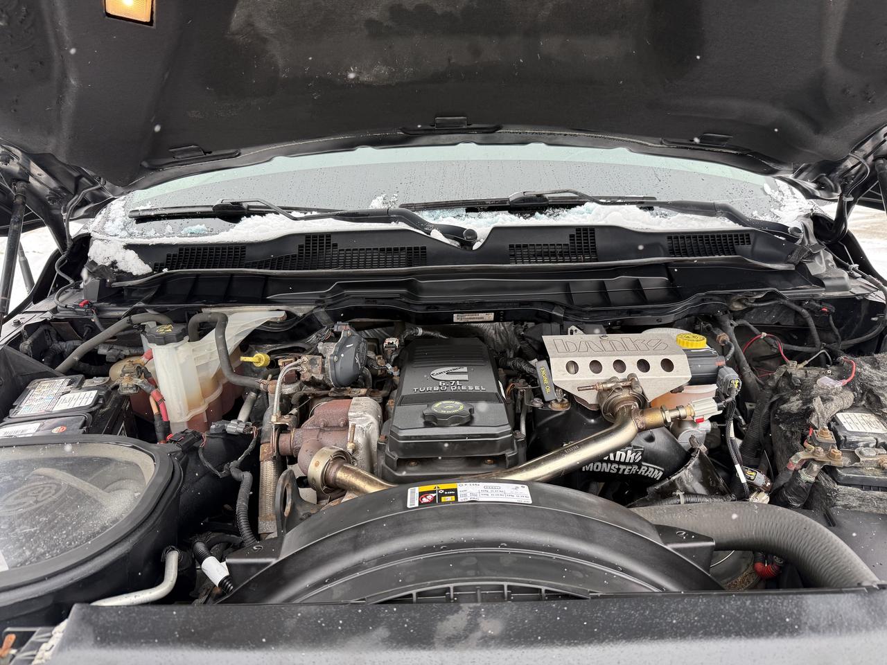 2016 RAM 3500 Laramie Photo