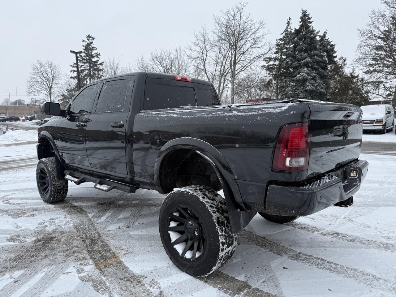 2016 RAM 3500 Laramie Photo