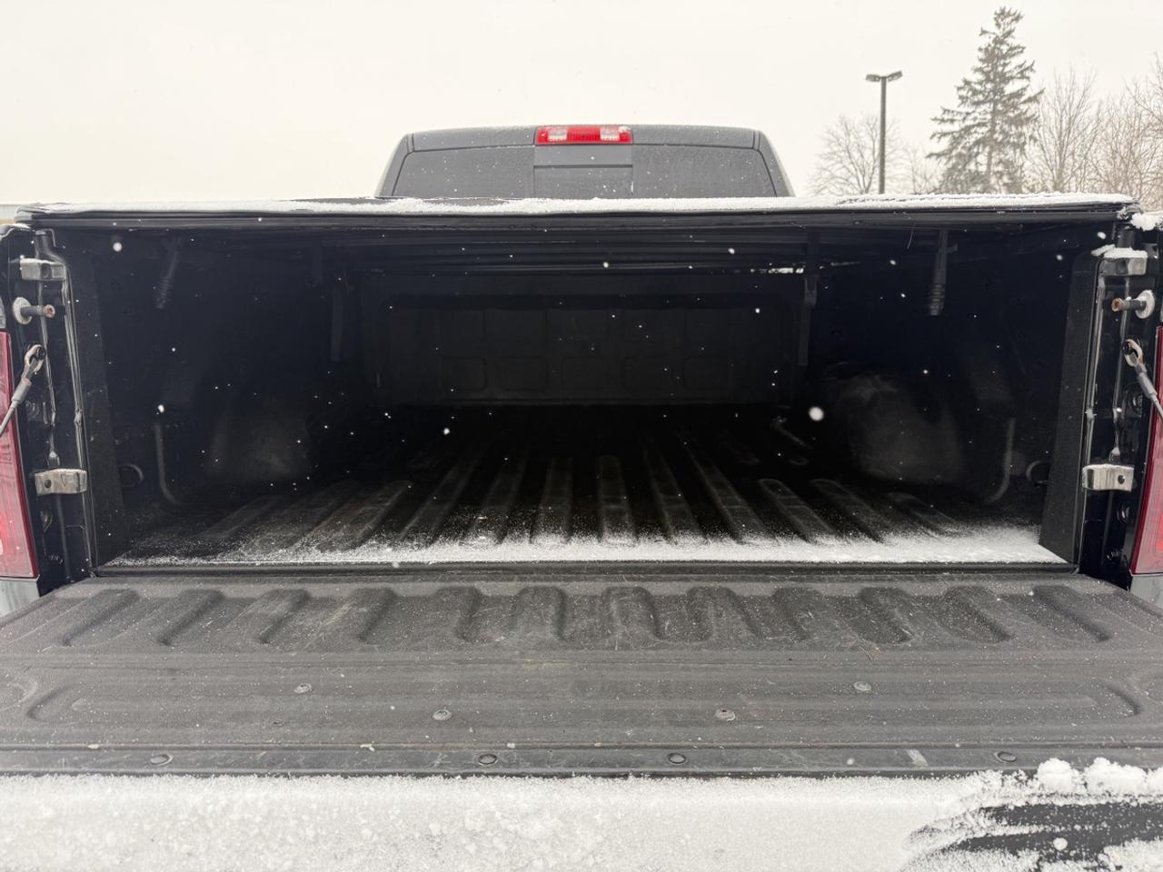2016 RAM 3500 Laramie Photo