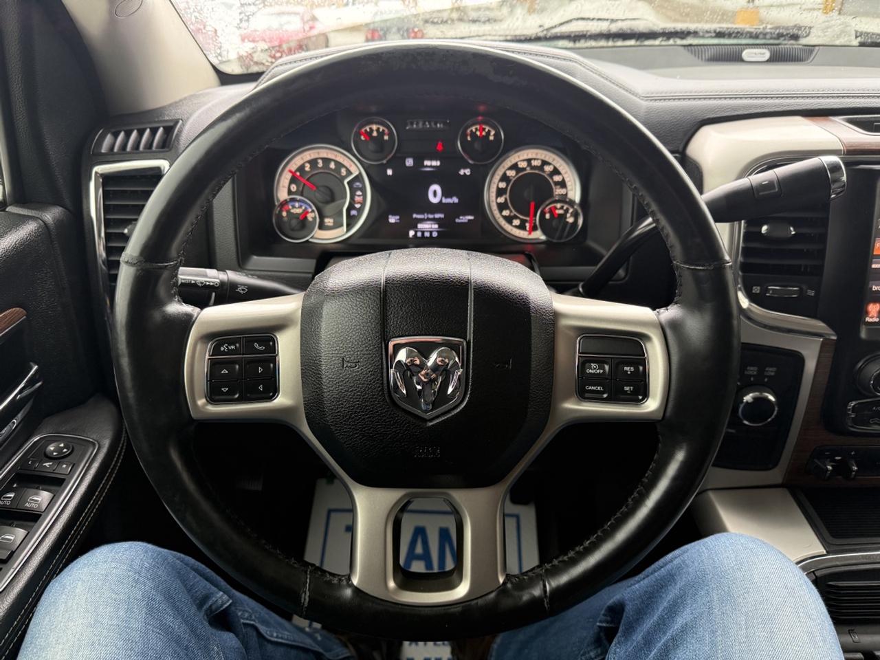 2016 RAM 3500 Laramie Photo