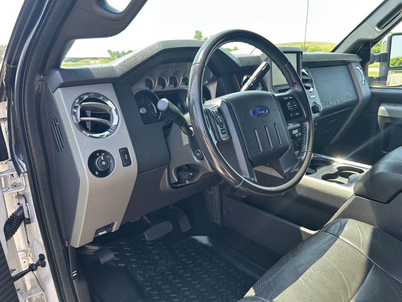 2014 Ford F-250 SUPER DUTY Lariat Photo