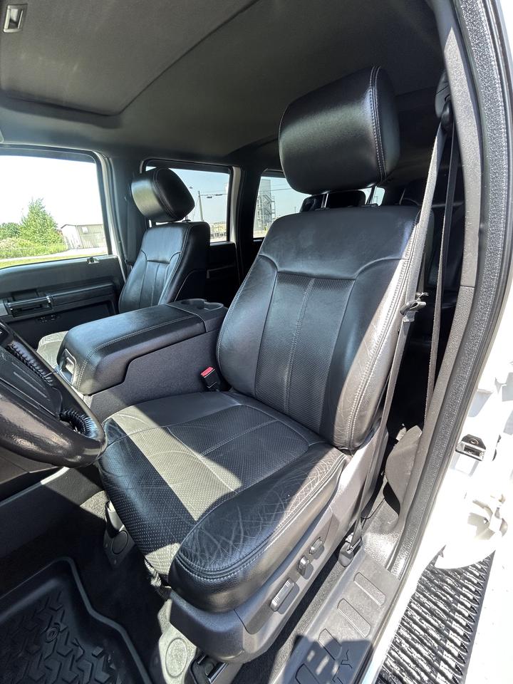 2014 Ford F-250 SUPER DUTY Lariat Photo