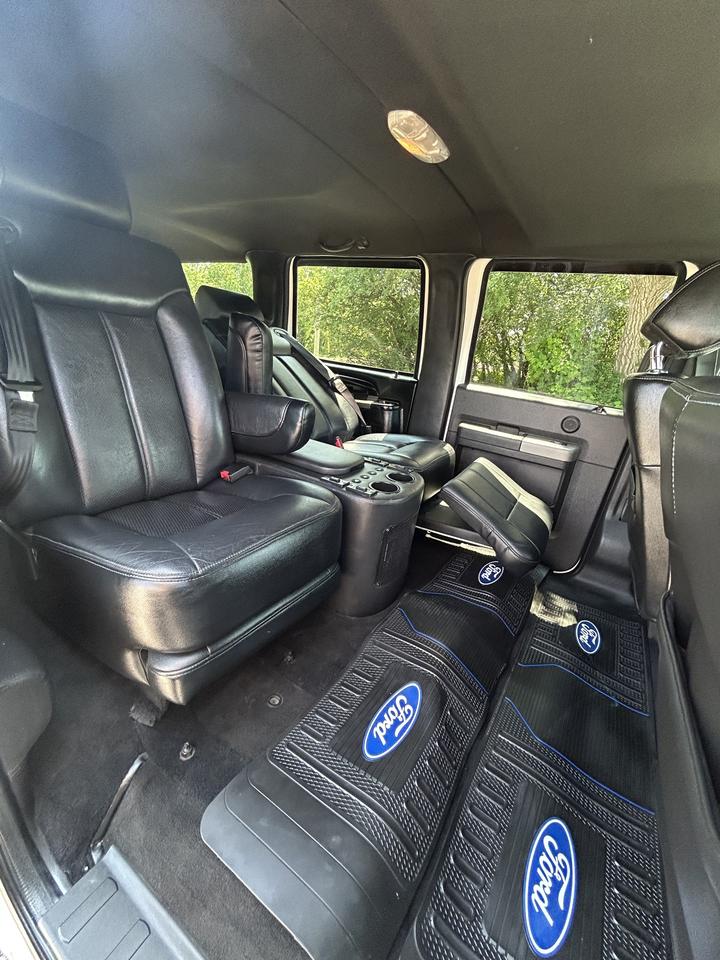 2014 Ford F-250 SUPER DUTY Lariat Photo
