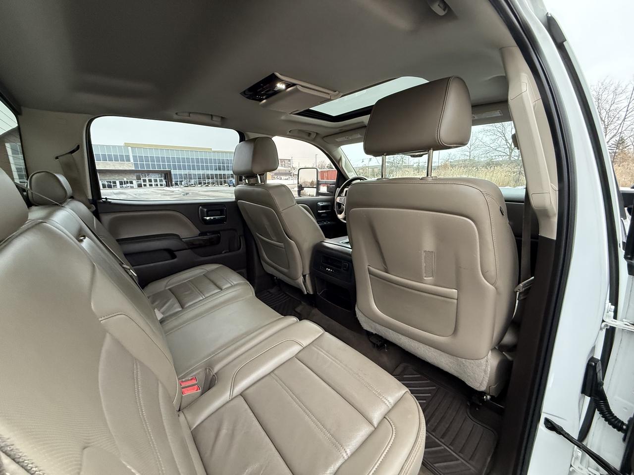 2015 GMC SIERRA 2500HD DENALI Photo