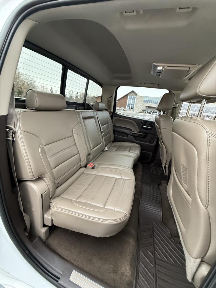 2015 GMC SIERRA 2500HD DENALI Photo