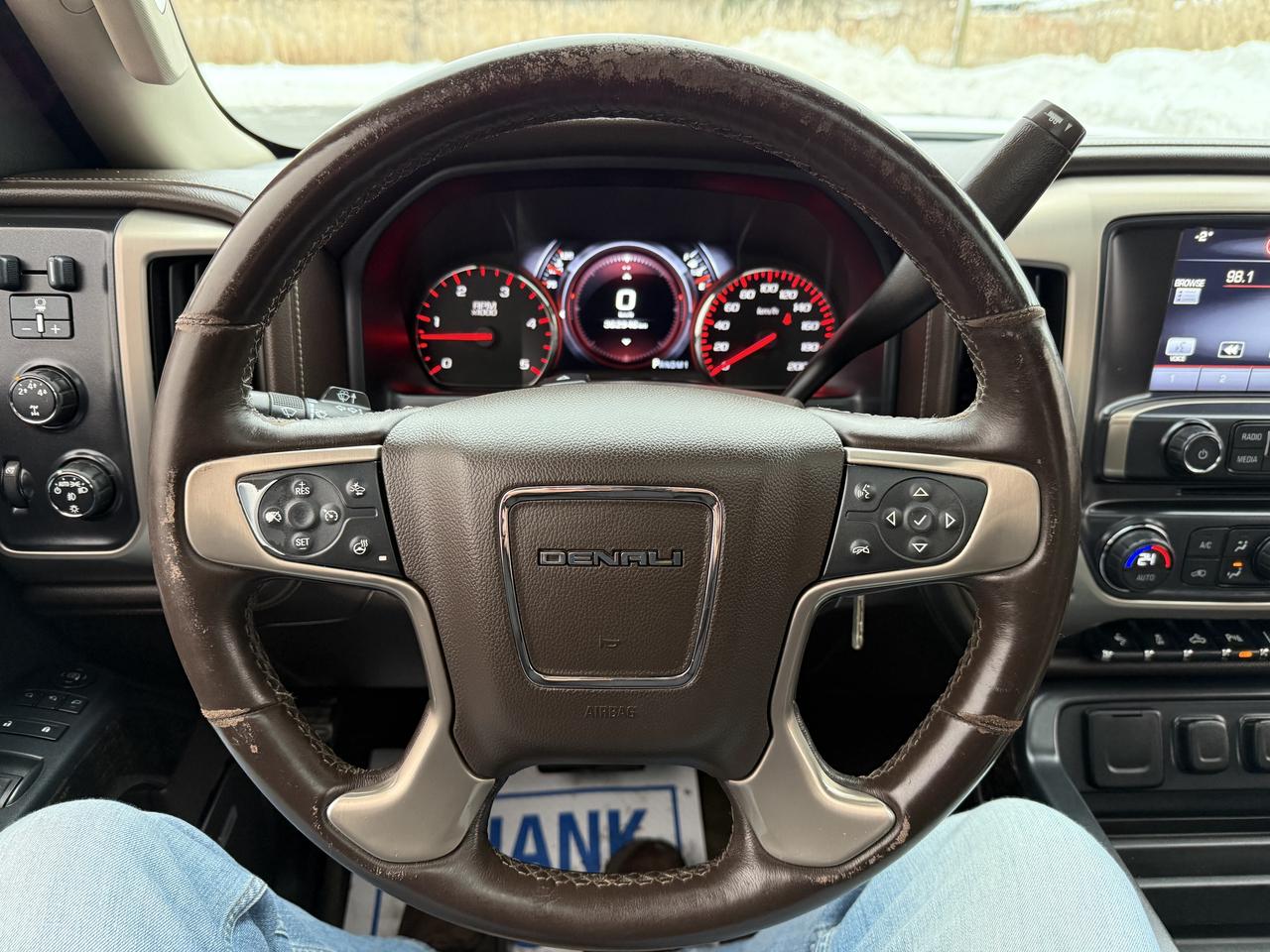 2015 GMC SIERRA 2500HD DENALI Photo