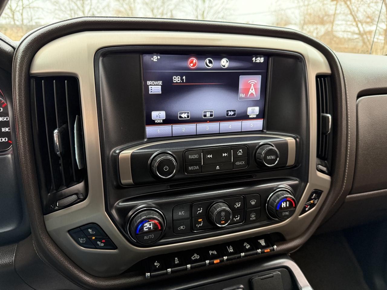 2015 GMC SIERRA 2500HD DENALI Photo