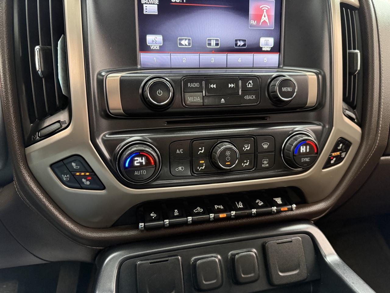 2015 GMC SIERRA 2500HD DENALI Photo