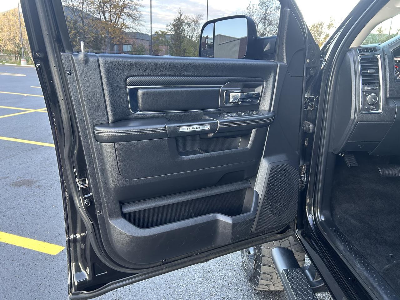 2016 RAM 2500 Laramie Photo