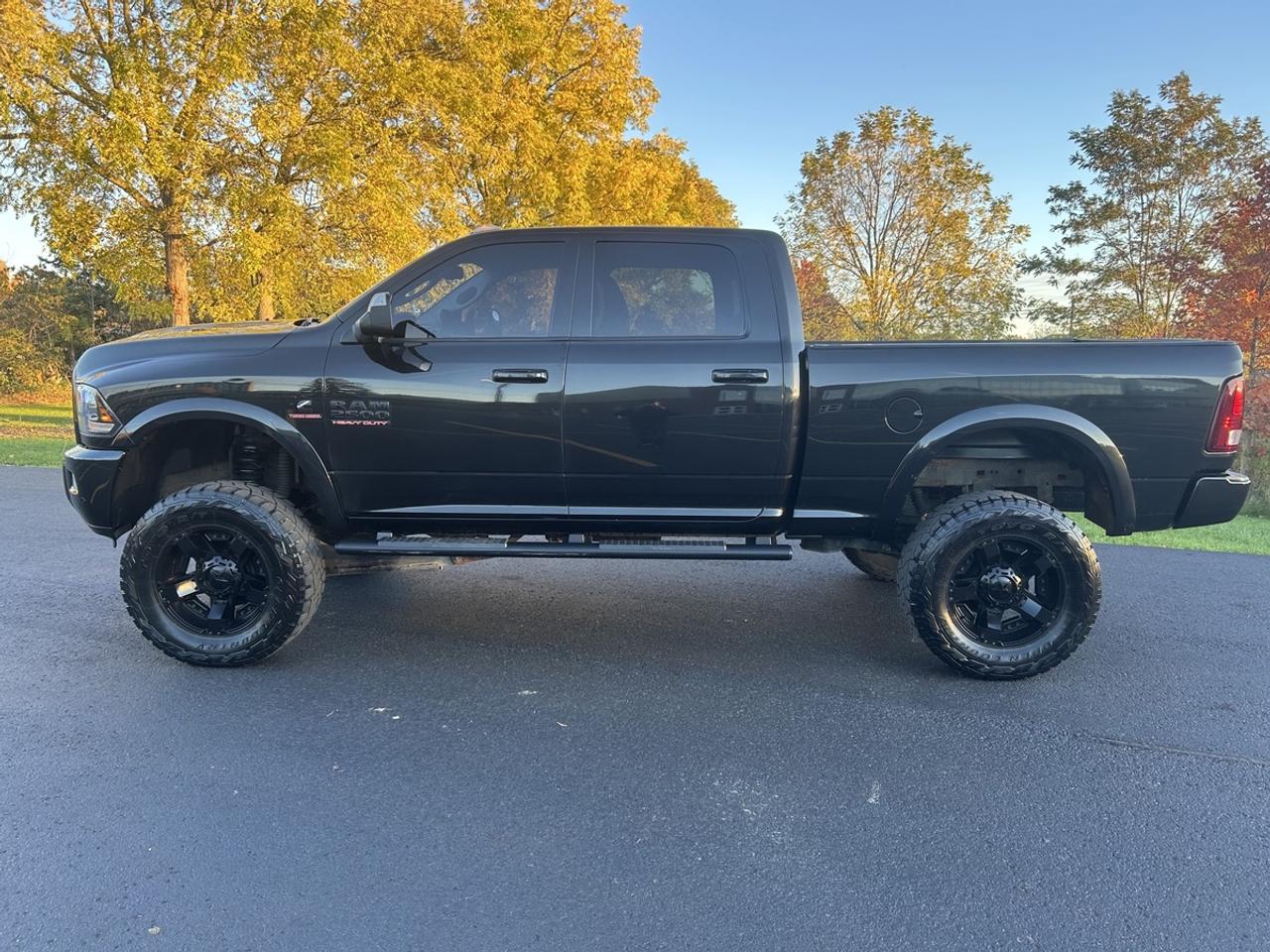 2016 RAM 2500 Laramie Photo1
