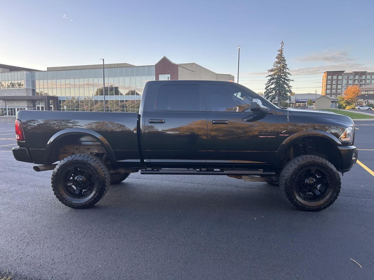 2016 RAM 2500 Laramie Photo