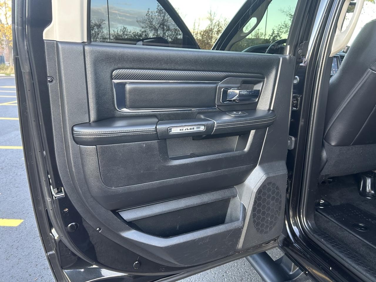 2016 RAM 2500 Laramie Photo