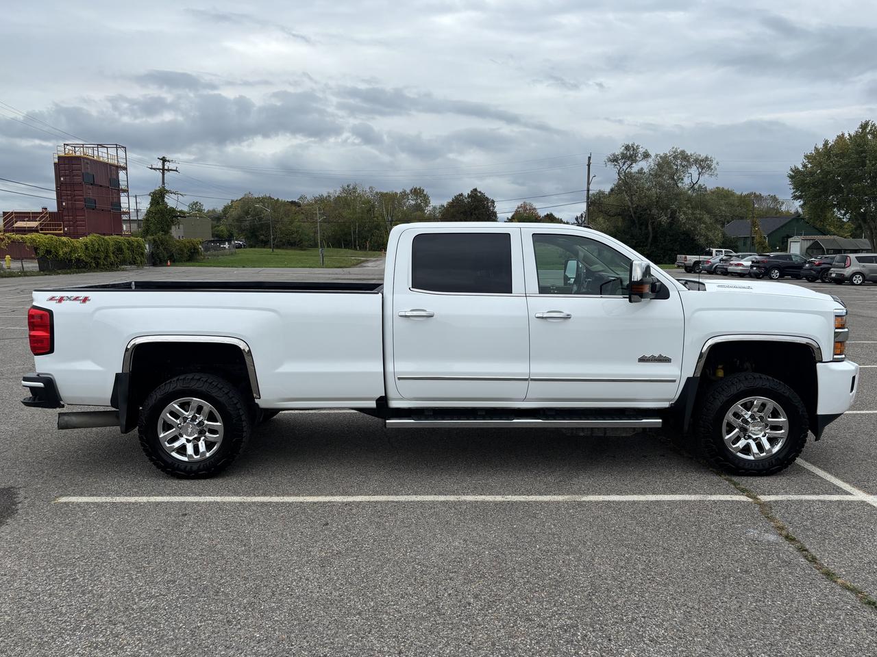 2017 Chevrolet Silverado 3500HD High Country Photo