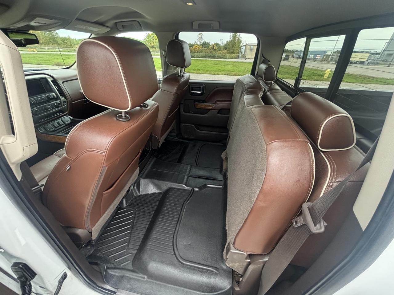 2017 Chevrolet Silverado 3500HD High Country Photo