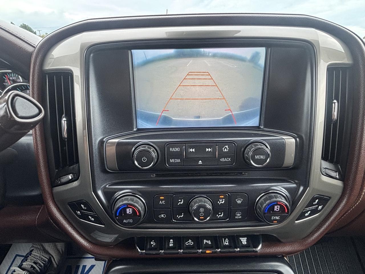 2017 Chevrolet Silverado 3500HD High Country Photo