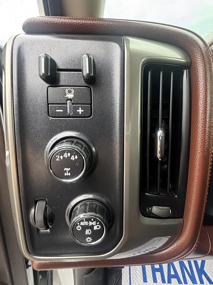 2017 Chevrolet Silverado 3500HD High Country Photo