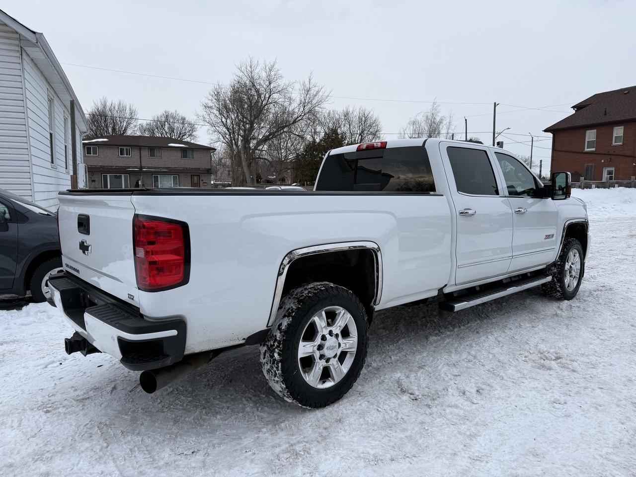 2018 Chevrolet Silverado 2500 LTZ Photo4