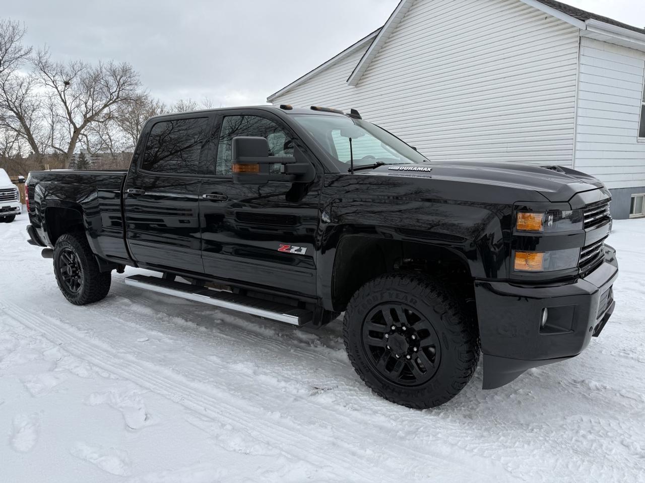 2019 Chevrolet Silverado 2500 LT Photo