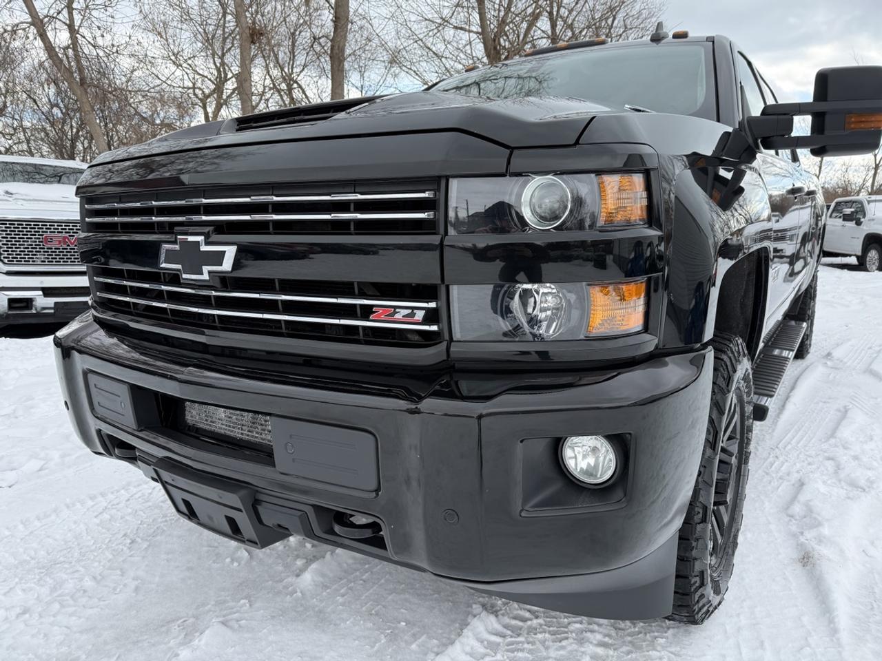 2019 Chevrolet Silverado 2500 LT Photo