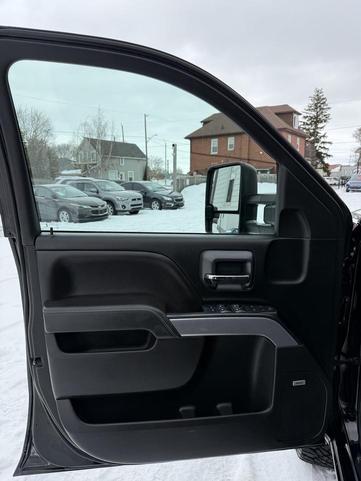 2019 Chevrolet Silverado 2500 LT Photo