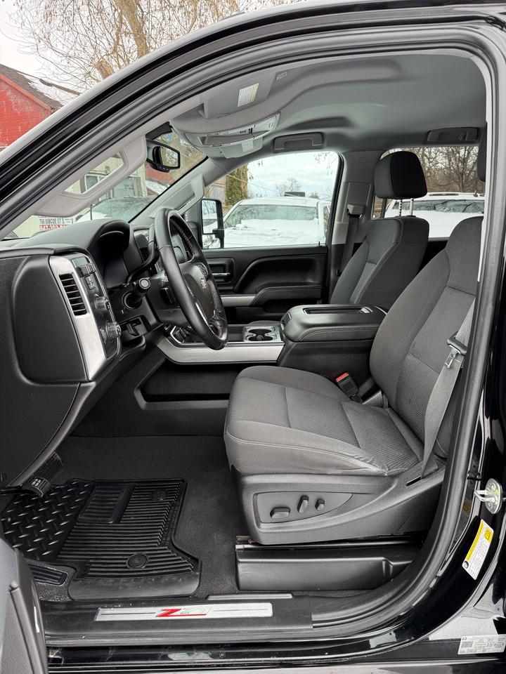 2019 Chevrolet Silverado 2500 LT Photo
