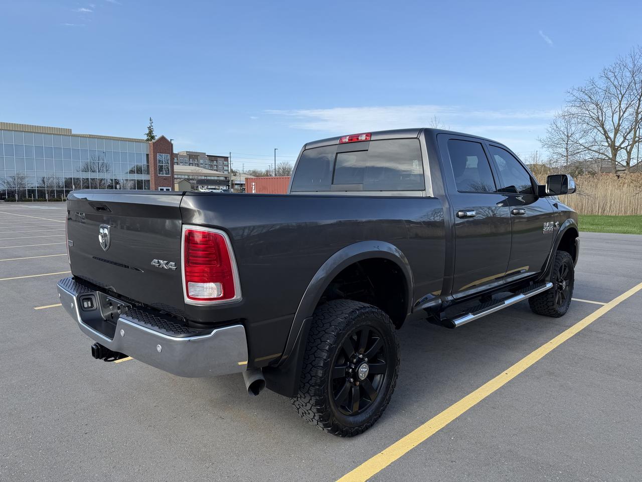 2016 RAM 2500 Laramie Photo4