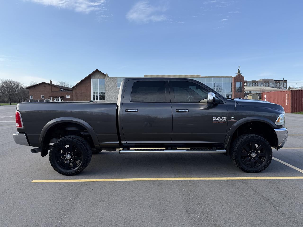 2016 RAM 2500 Laramie Photo