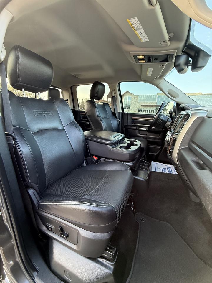 2016 RAM 2500 Laramie Photo