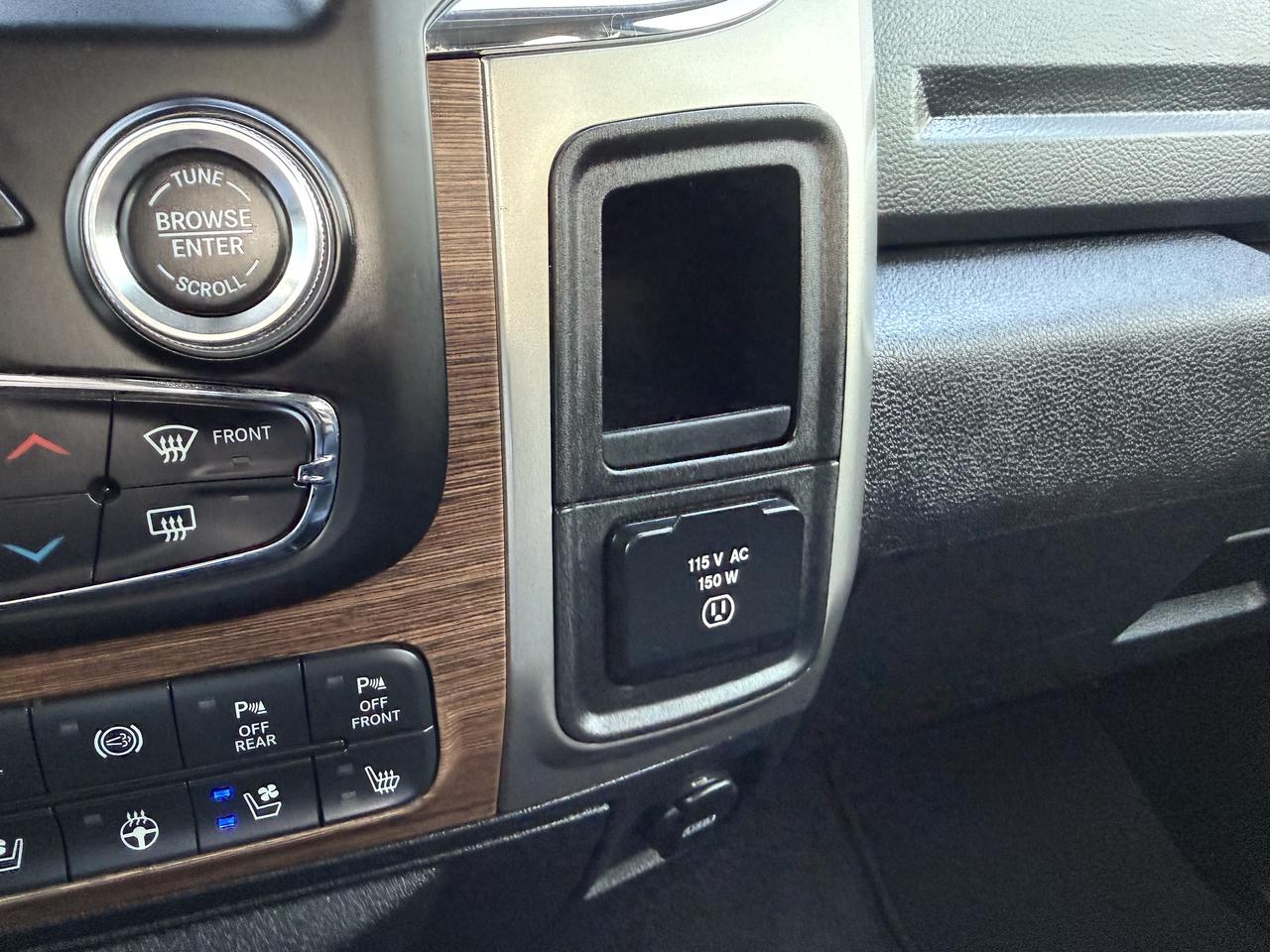 2016 RAM 2500 Laramie Photo