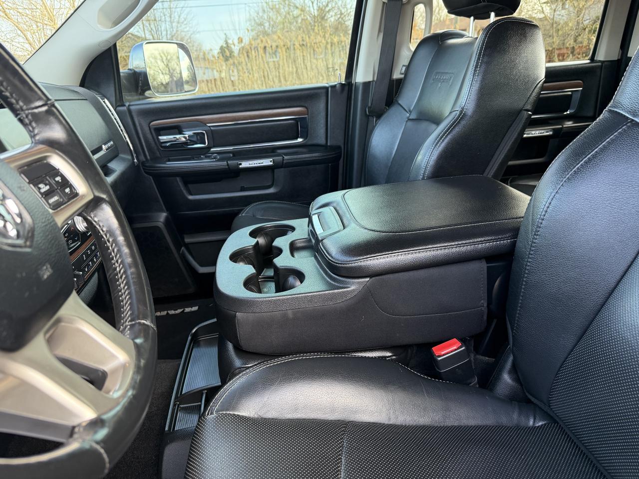 2016 RAM 2500 Laramie Photo