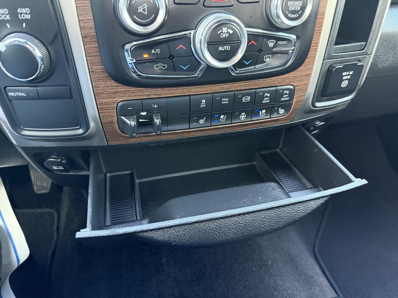 2016 RAM 2500 Laramie Photo