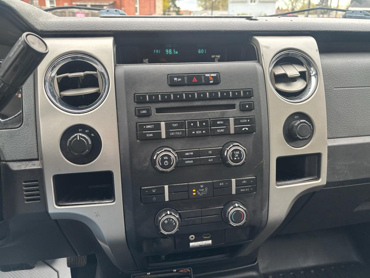 2014 Ford F-150 XLT Photo