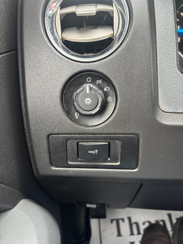 2014 Ford F-150 XLT Photo