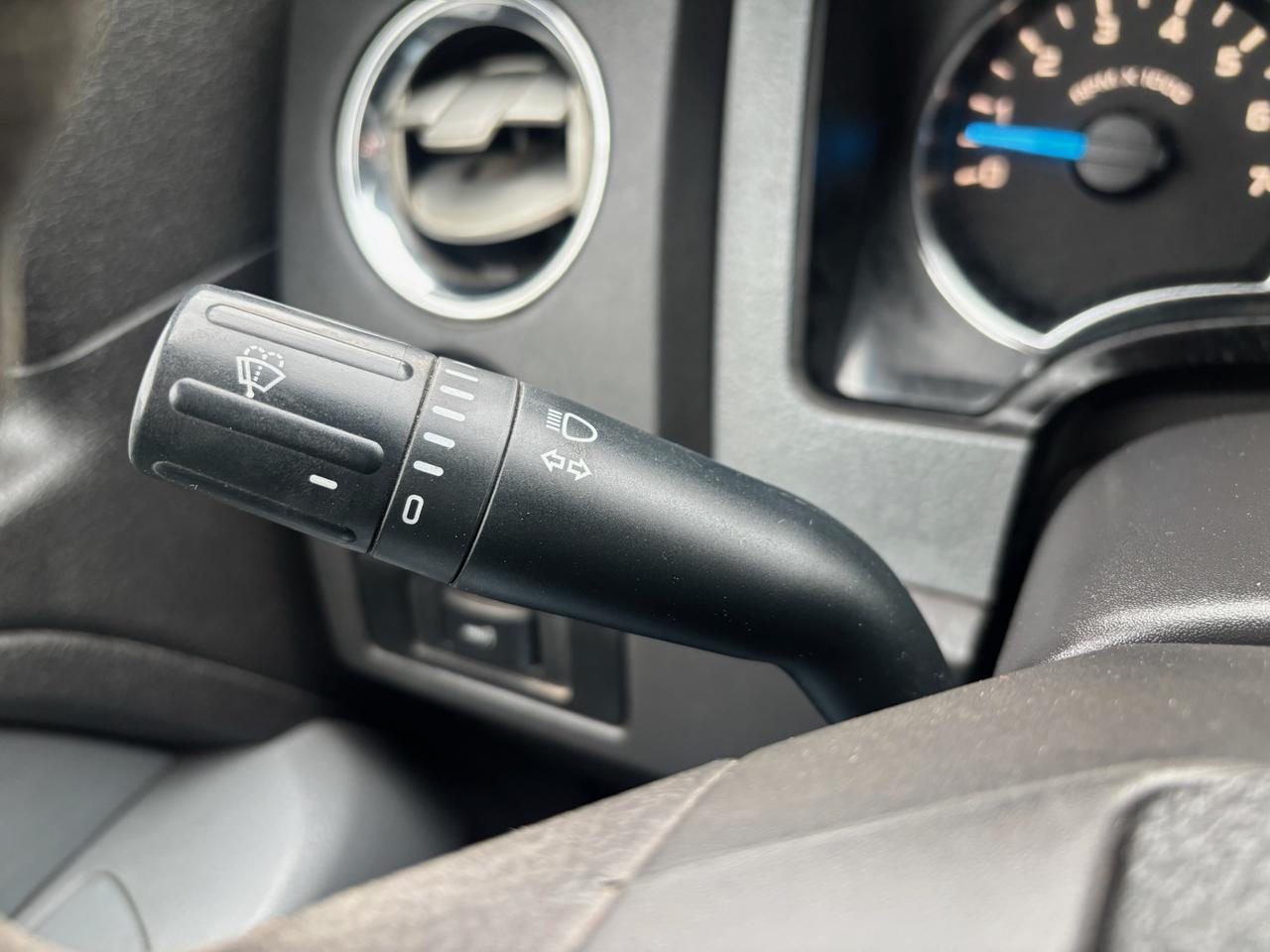 2014 Ford F-150 XLT Photo