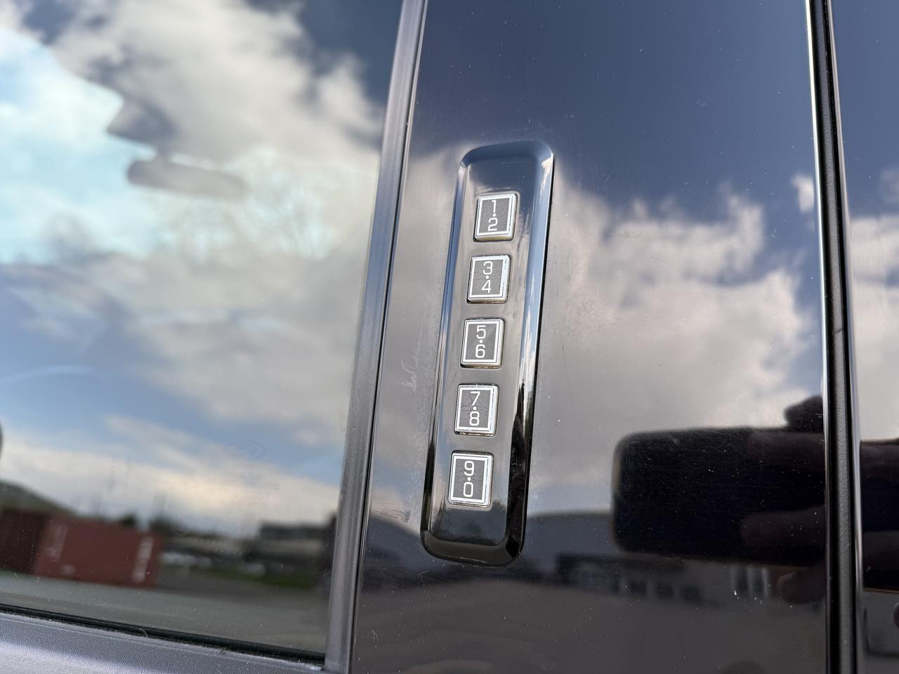 2021 Ford F-250 SUPER DUTY XLT Photo
